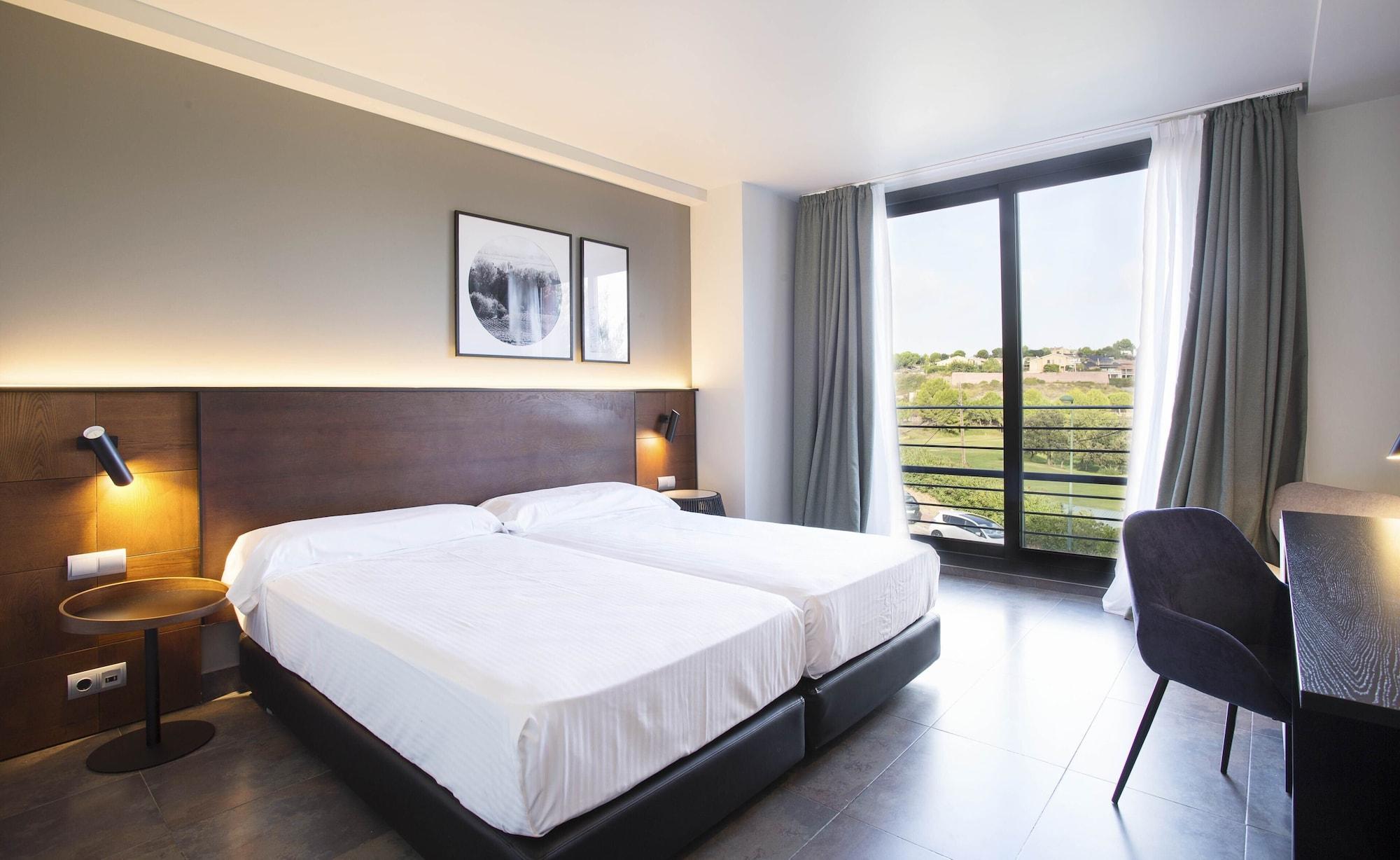 Dolce By Wyndham Barcelona Resort Sant Esteve Sesrovires Exterior photo