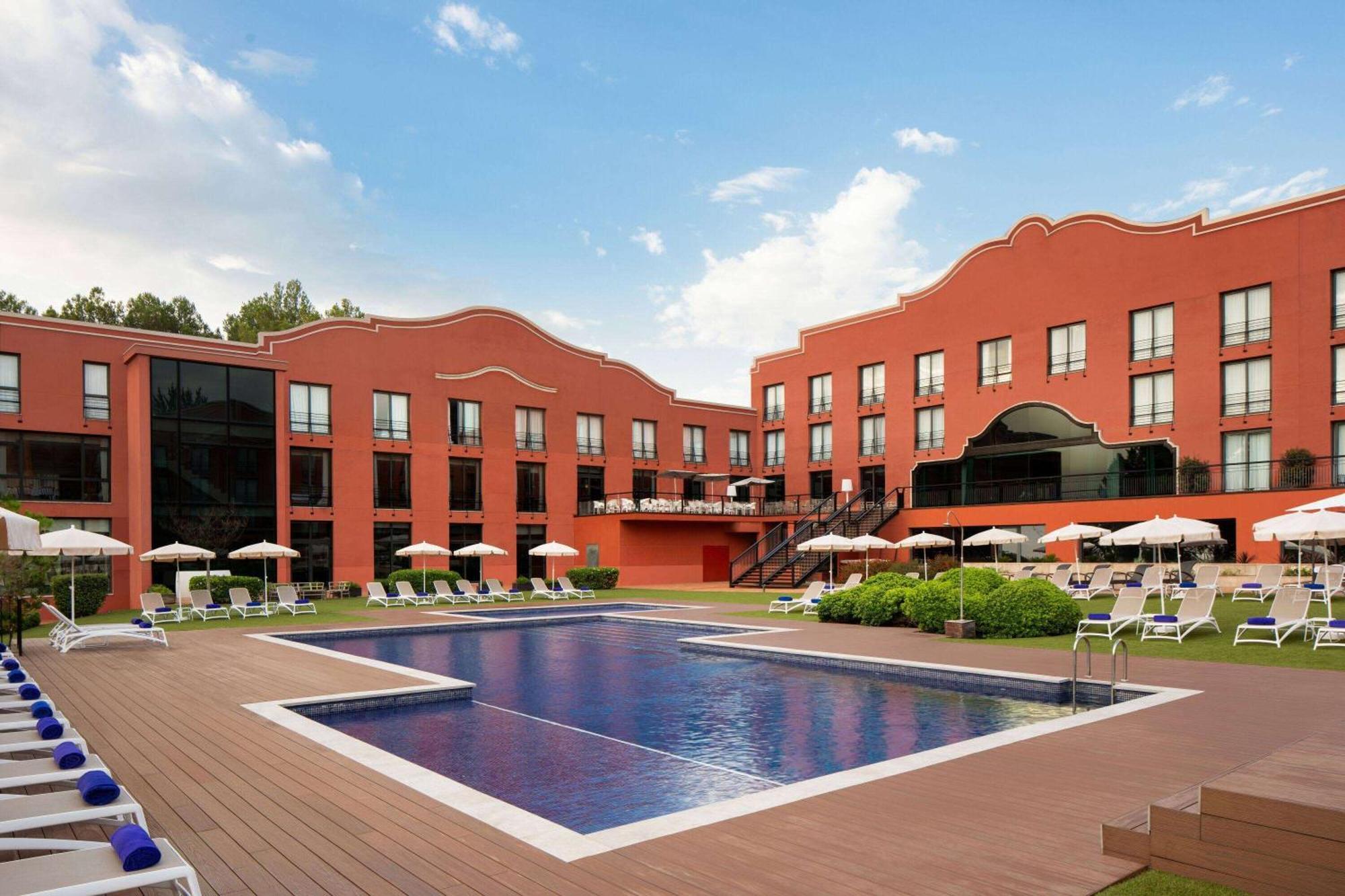 Dolce By Wyndham Barcelona Resort Sant Esteve Sesrovires Exterior photo