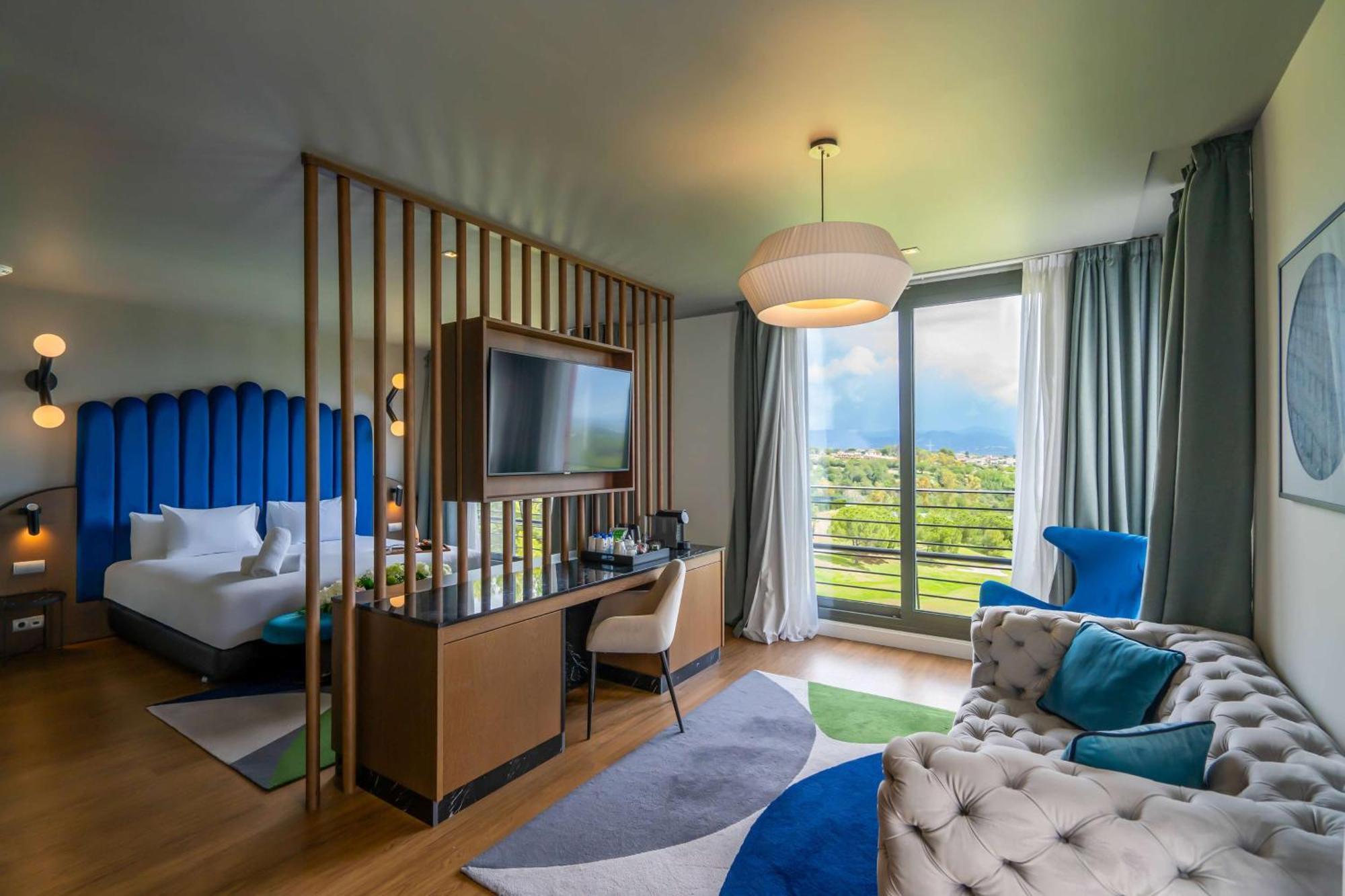 Dolce By Wyndham Barcelona Resort Sant Esteve Sesrovires Exterior photo